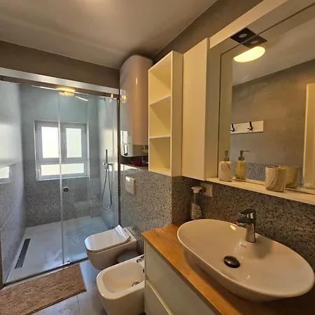 Valentino's Nest Apartman